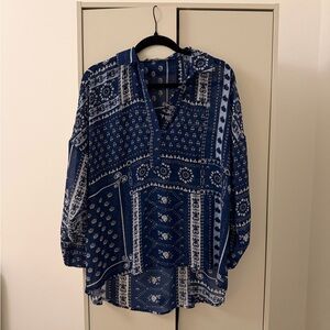 Zara Navy and White Patterned Blouse